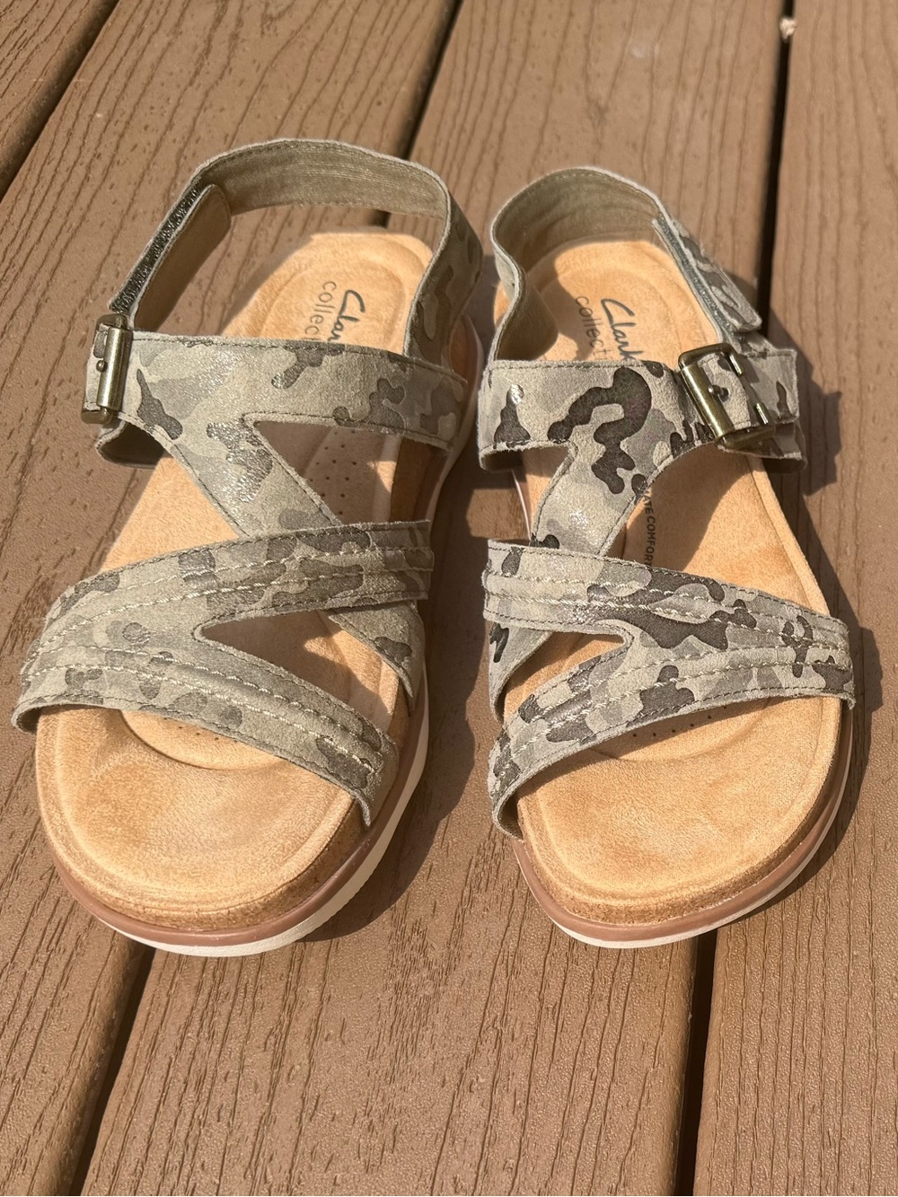 Clarks Collection Adjustable Sandals Brynn Step Camo Leather 8-1/2 Medium NWTS!